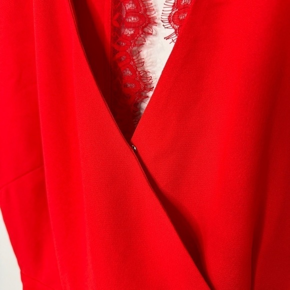 19 Cooper Red Short Sleeve Lace Open Back Romper (Small) - Picture 4 of 8